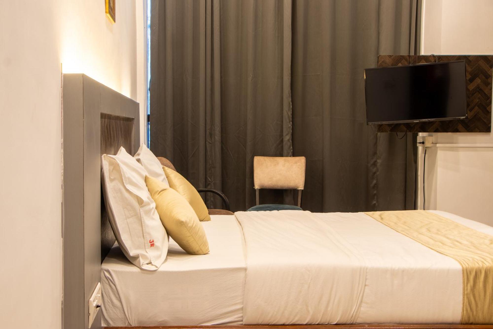 Hotel J R Residency Navi Mumbai Exterior foto