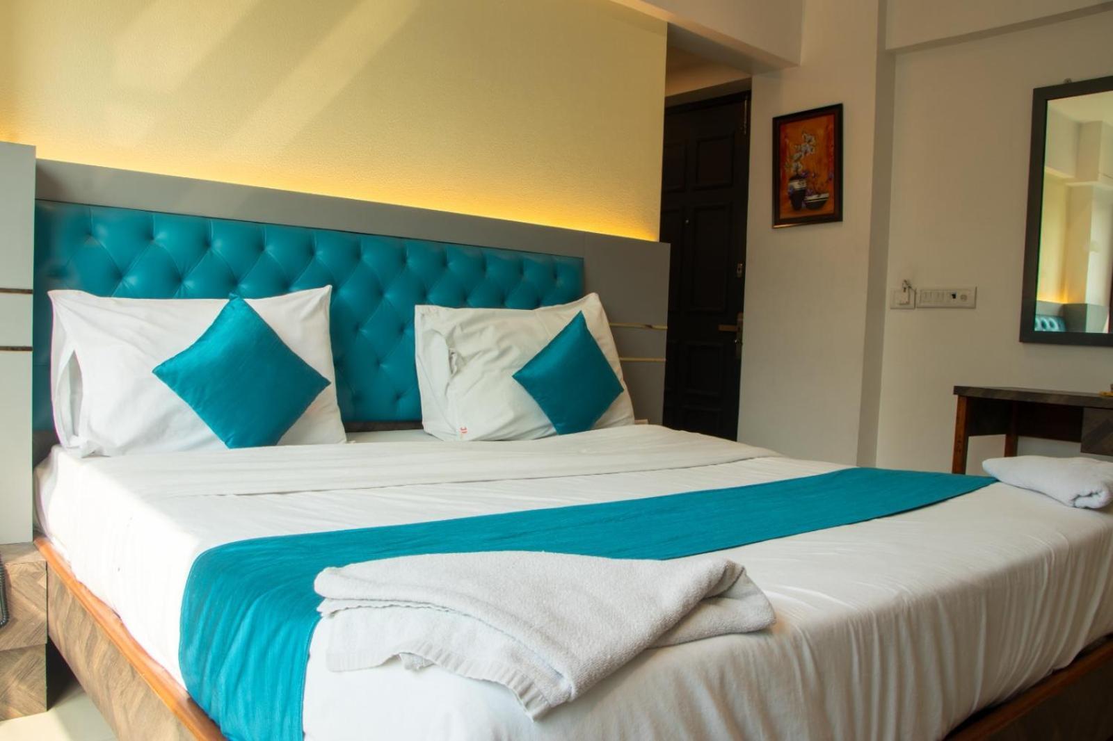 Hotel J R Residency Navi Mumbai Exterior foto